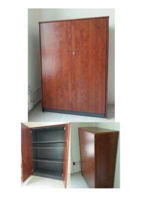 Se vende armario de madera maciza.